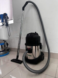máy hút bụi
