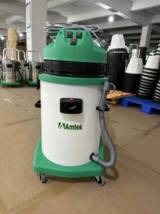 Máy hút bụi Amtek 60L 3 motor